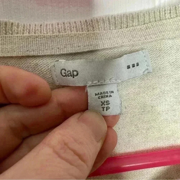 GAP Factory Cardigan 3/4 Sleeves Cream Size Extra  Small - Picture 6 of 15